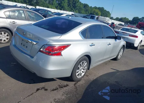 2015 Nissan Altima 2.5 from USA, damaged, VIN 1N4AL3AP4FN343761